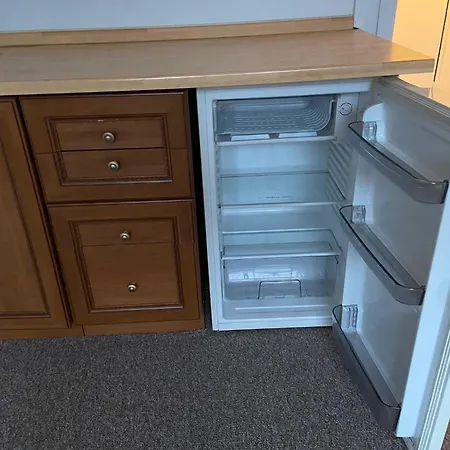 Garsonka Pro 2 Osoby V Centru Karlovych Varu 아파트 *